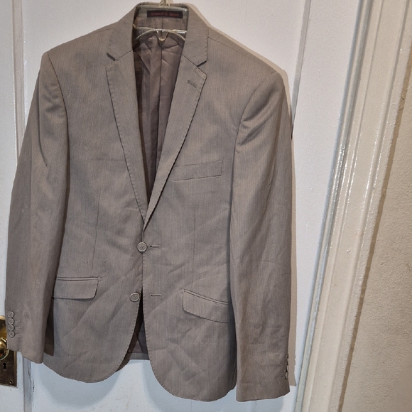 Men's Elegant Light Gray Blazer Vest And Pants Suit